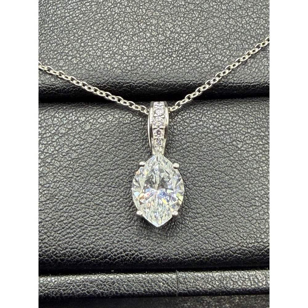 EUC 18" Sterling Silver Marquis CZ Pendant Necklace J9